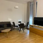 Apartment Holesovice Parking